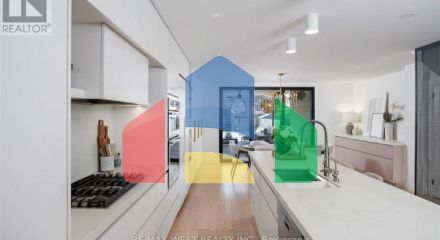 Residential - Single Family Home - Toronto, Canada - Canada