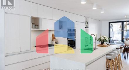 Residential - Single Family Home - Toronto, Canada - Canada