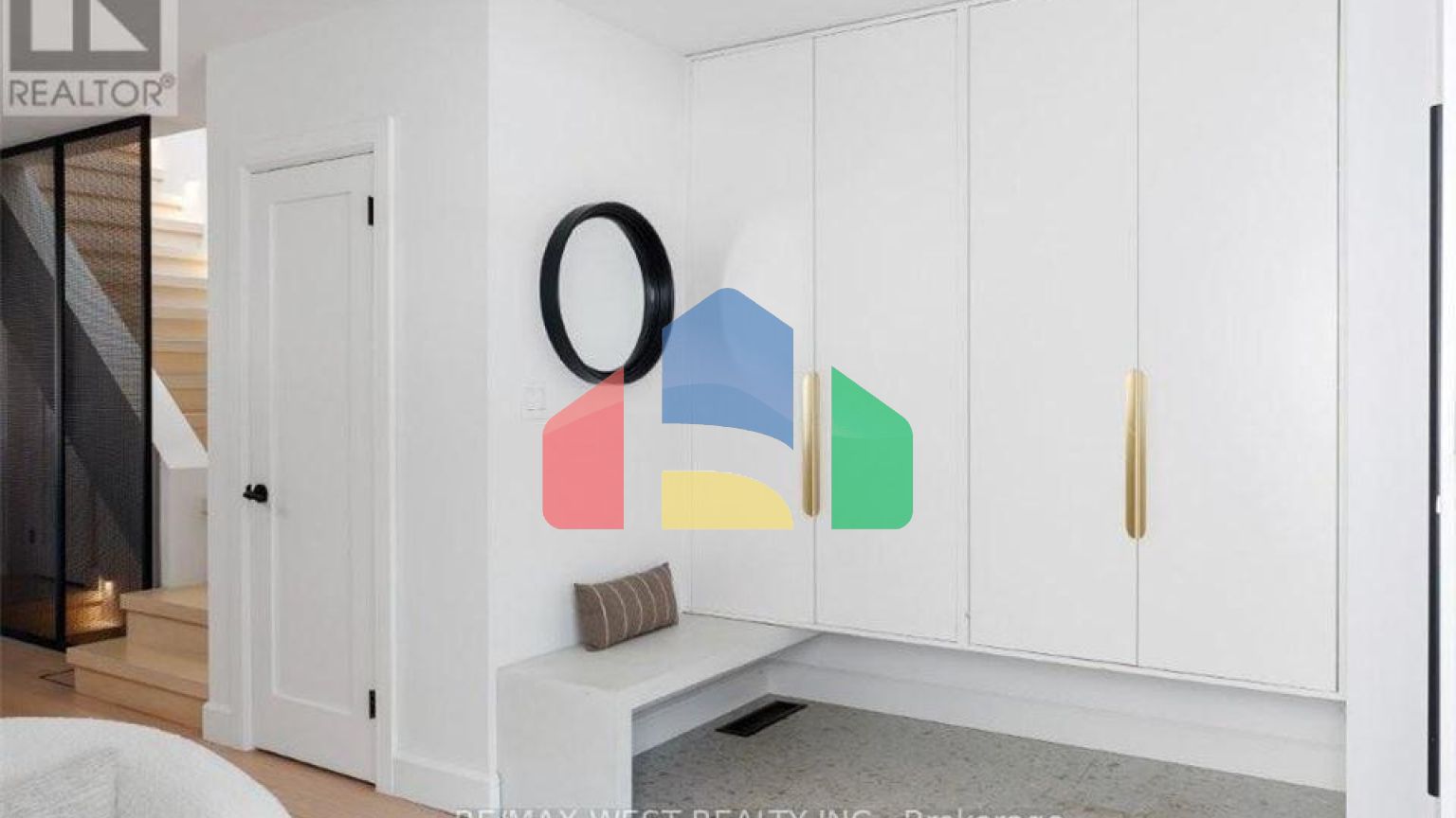 Residential - Single Family Home - Toronto, Canada - Canada