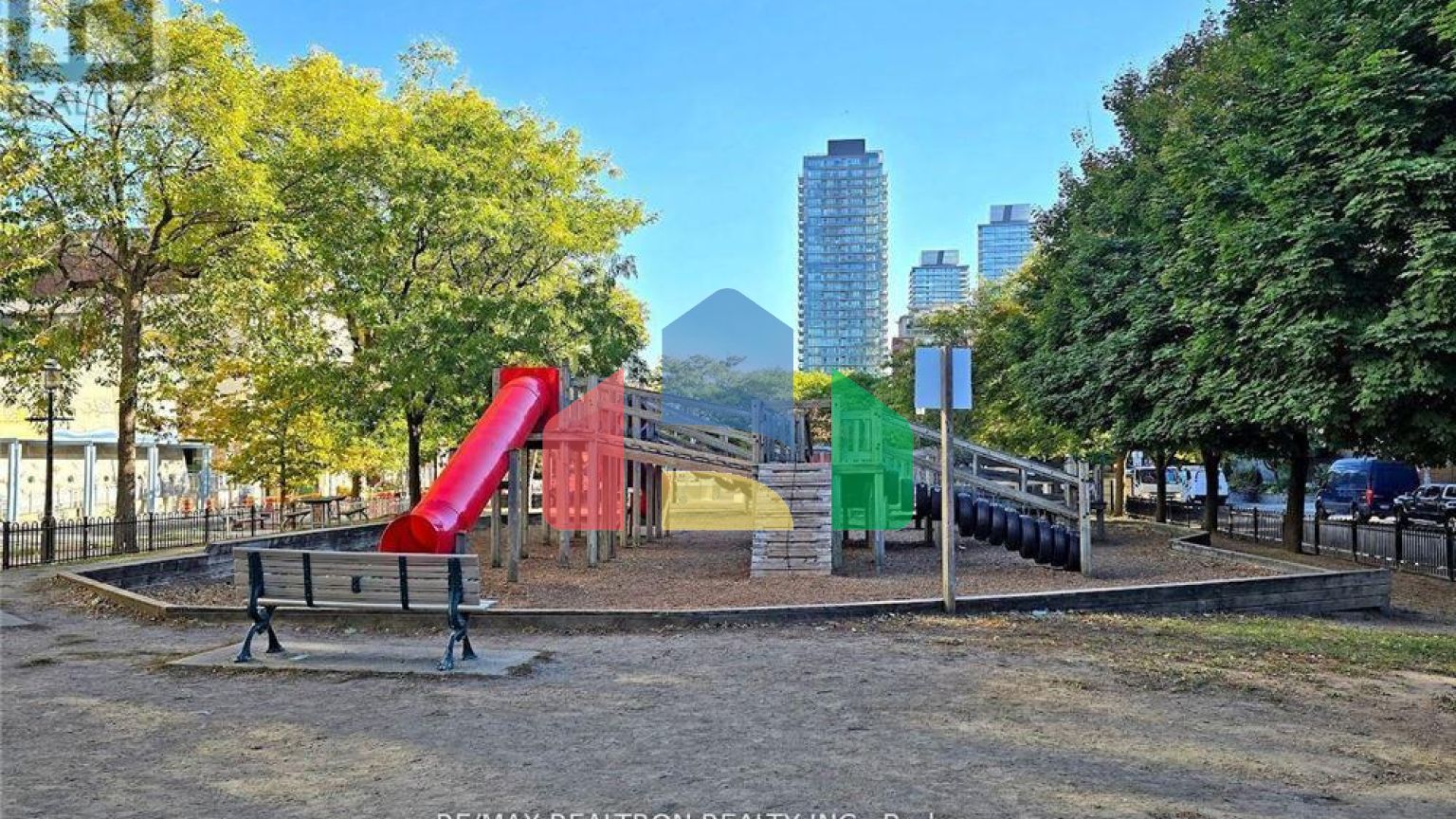 Residential - Single Family Home - Toronto, Canada - Canada