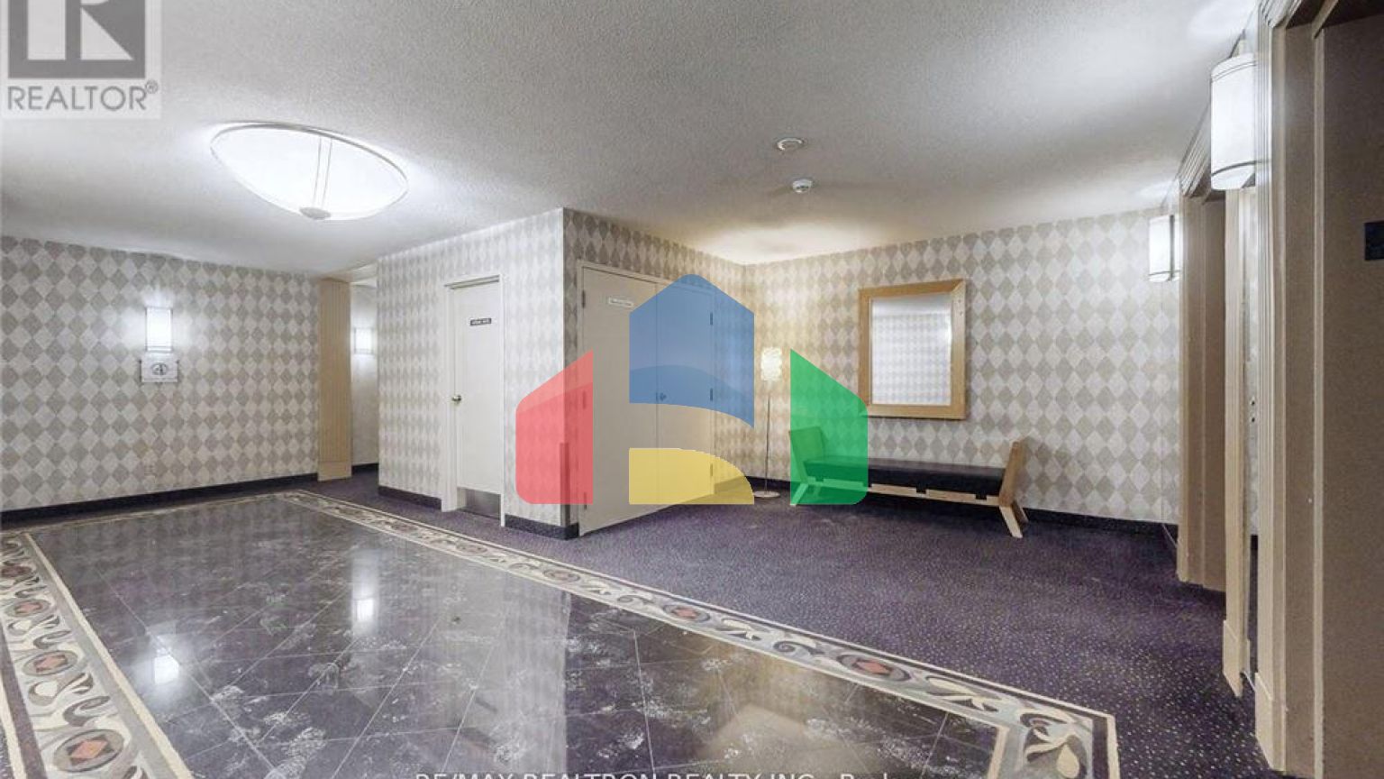 Residential - Single Family Home - Toronto, Canada - Canada