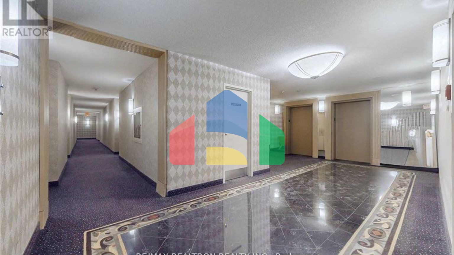 Residential - Single Family Home - Toronto, Canada - Canada