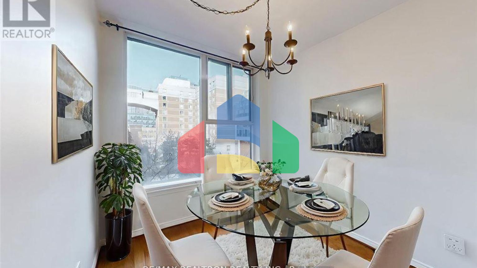 Residential - Single Family Home - Toronto, Canada - Canada