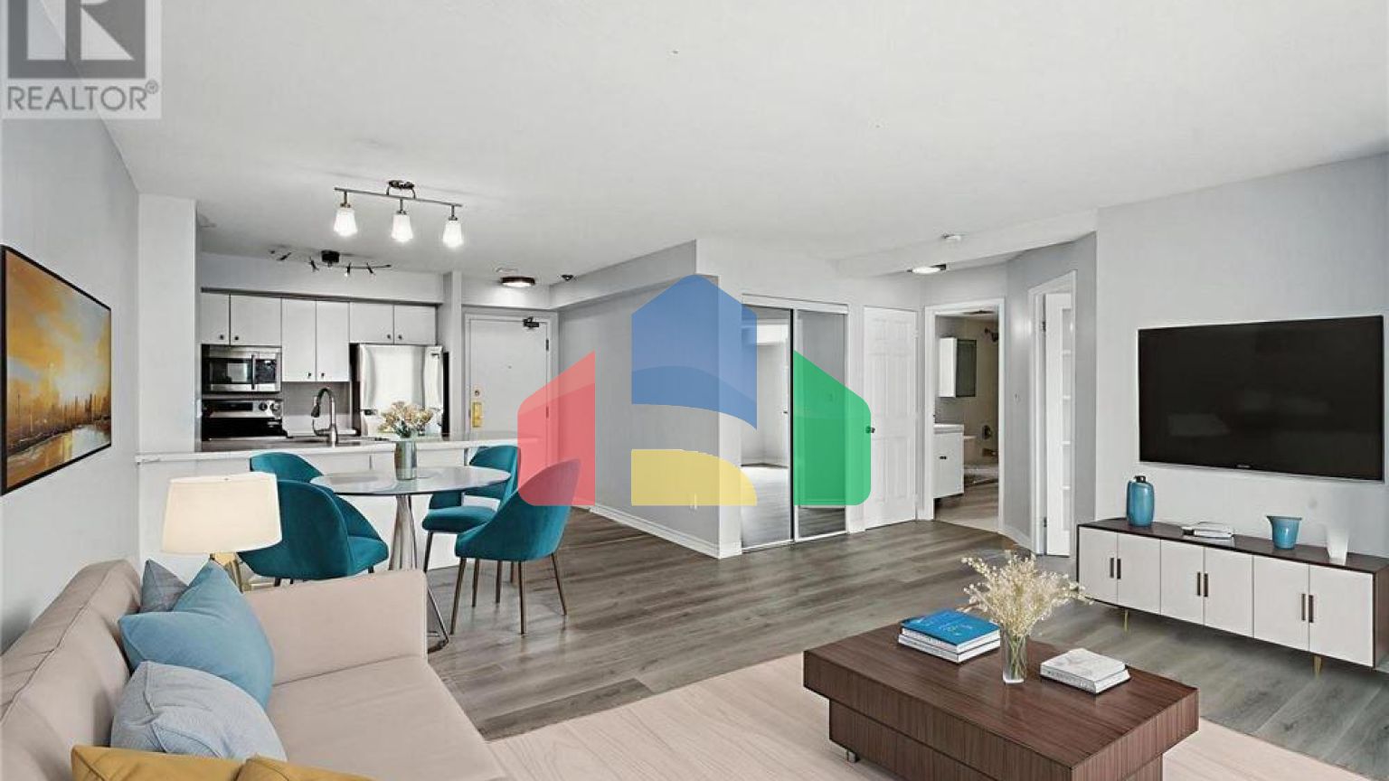 Residential - Condo/Apartment - Toronto, Canada - Canada