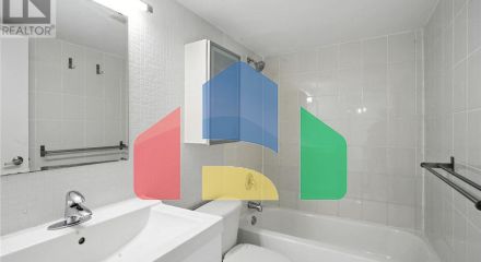 Residential - Condo/Apartment - Toronto, Canada - Canada