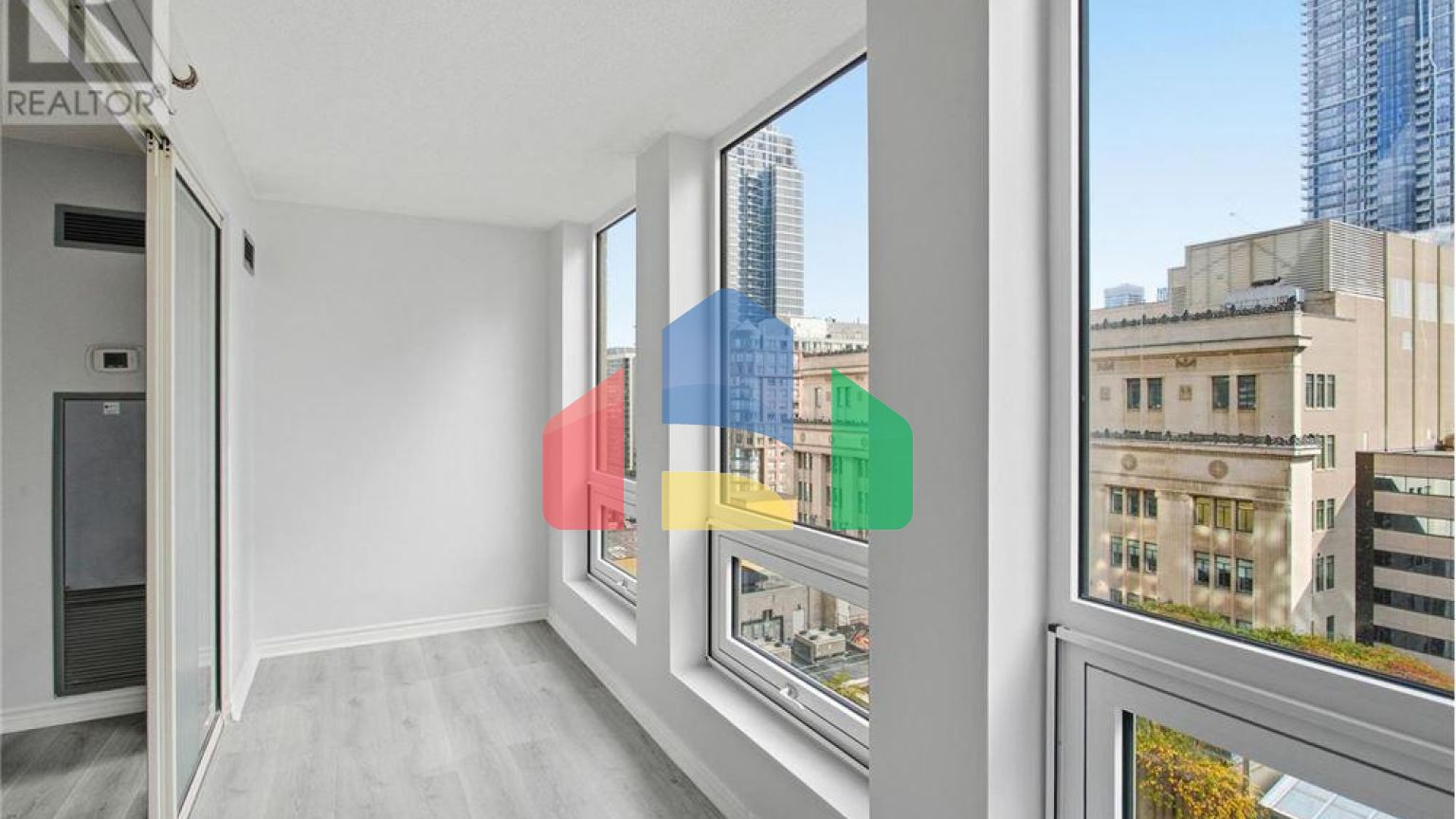 Residential - Condo/Apartment - Toronto, Canada - Canada