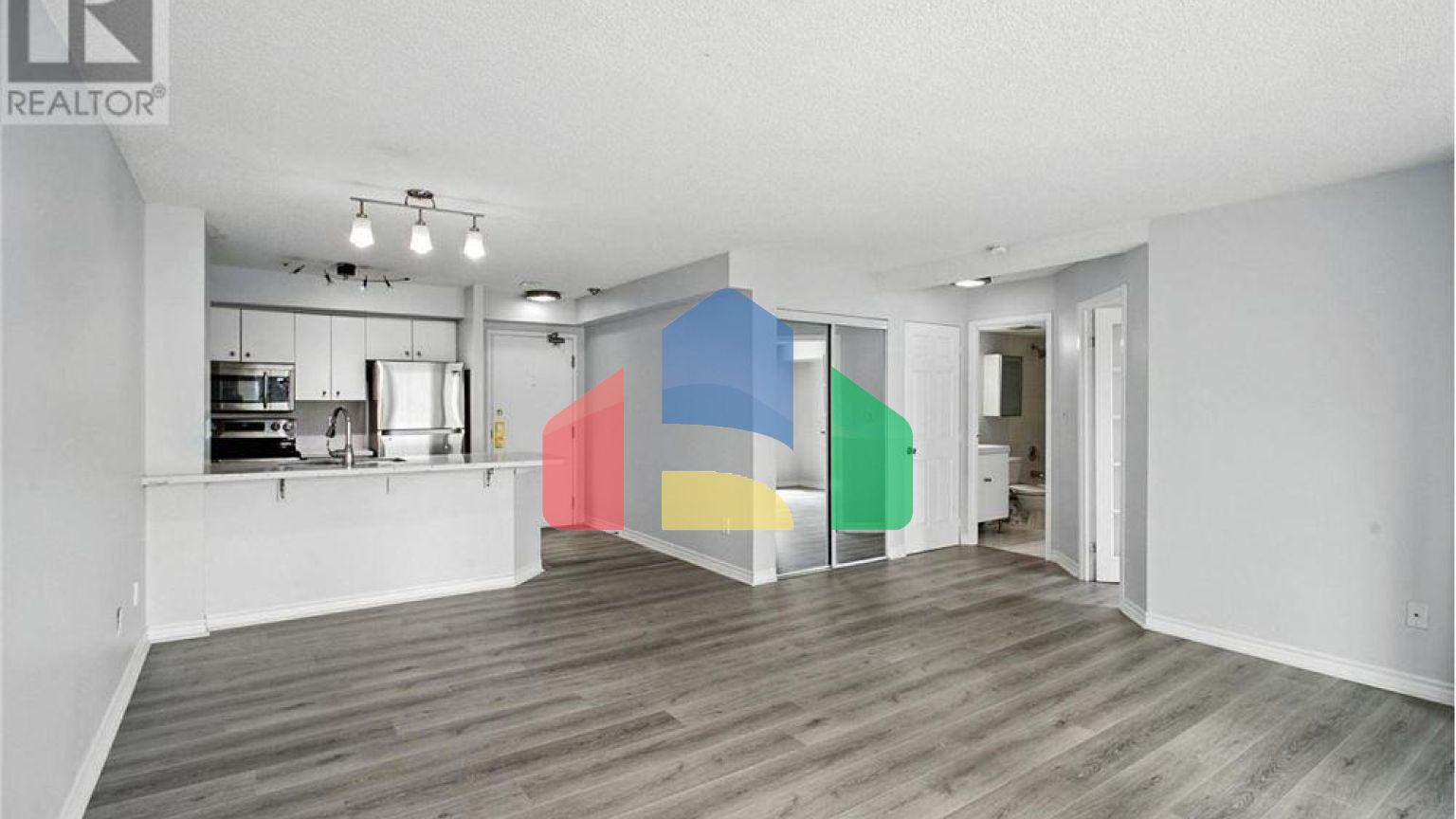 Residential - Condo/Apartment - Toronto, Canada - Canada