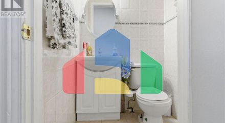 Residential - Single Family Home - Toronto, Canada - Canada