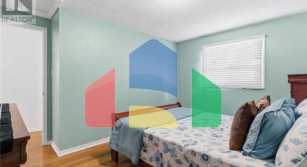 Residential - Single Family Home - Toronto, Canada - Canada