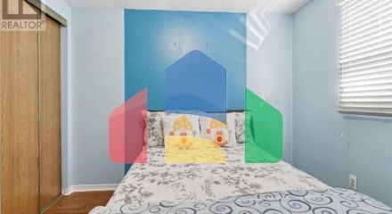 Residential - Single Family Home - Toronto, Canada - Canada