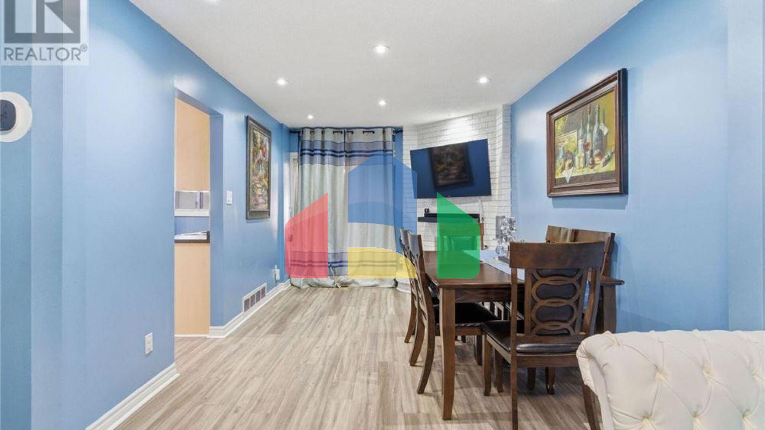 Residential - Single Family Home - Toronto, Canada - Canada