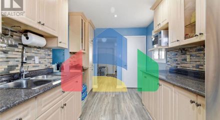 Residential - Single Family Home - Toronto, Canada - Canada