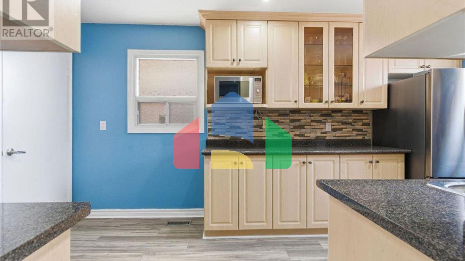 Residential - Single Family Home - Toronto, Canada - Canada