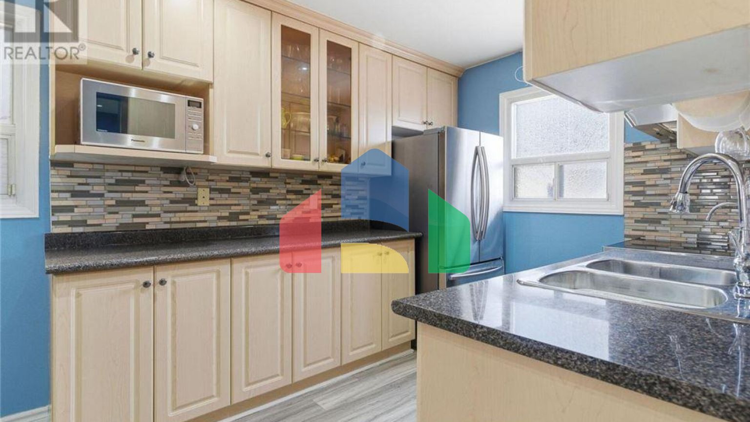 Residential - Single Family Home - Toronto, Canada - Canada