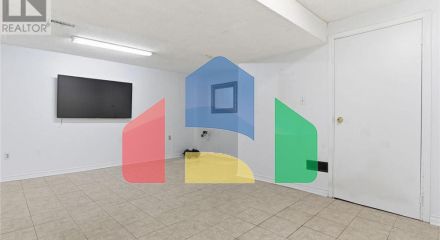 Residential - Single Family Home - Toronto, Canada - Canada