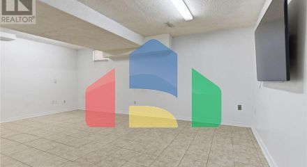 Residential - Single Family Home - Toronto, Canada - Canada