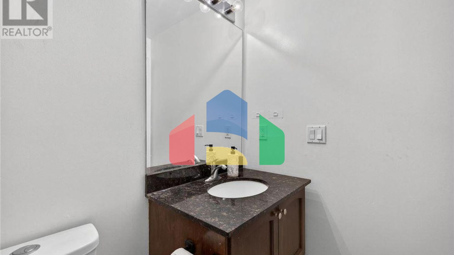 Residential - Single Family Home - Toronto, Canada - Canada