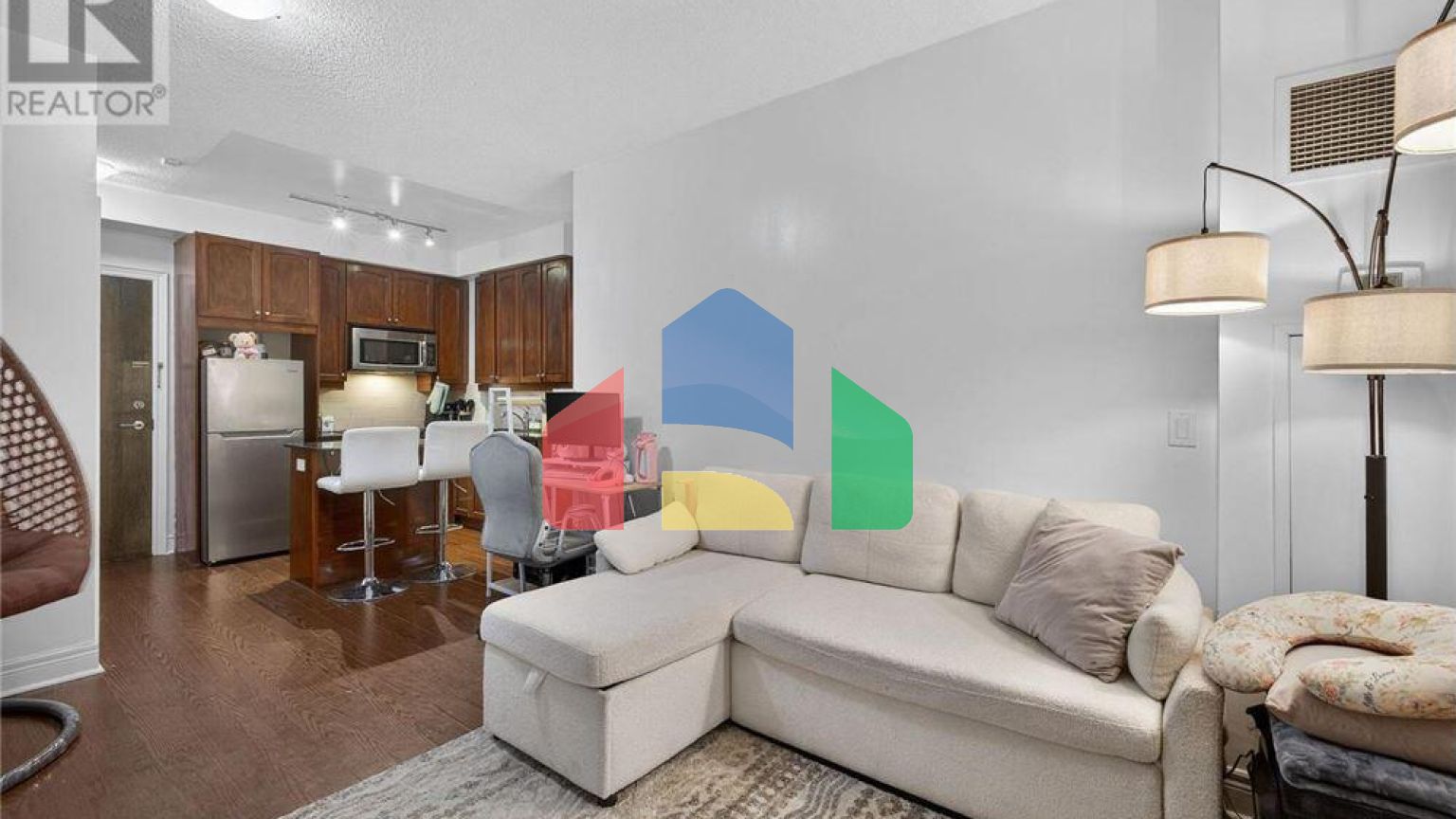 Residential - Single Family Home - Toronto, Canada - Canada