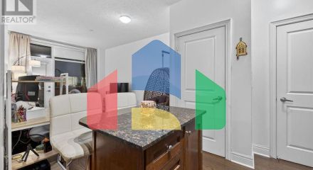 Residential - Single Family Home - Toronto, Canada - Canada