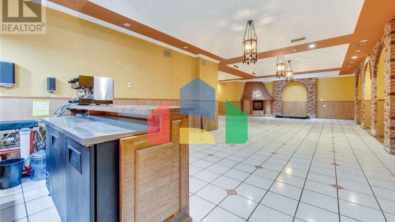 Commercial - Commercial/Retail - Toronto, Canada - Canada