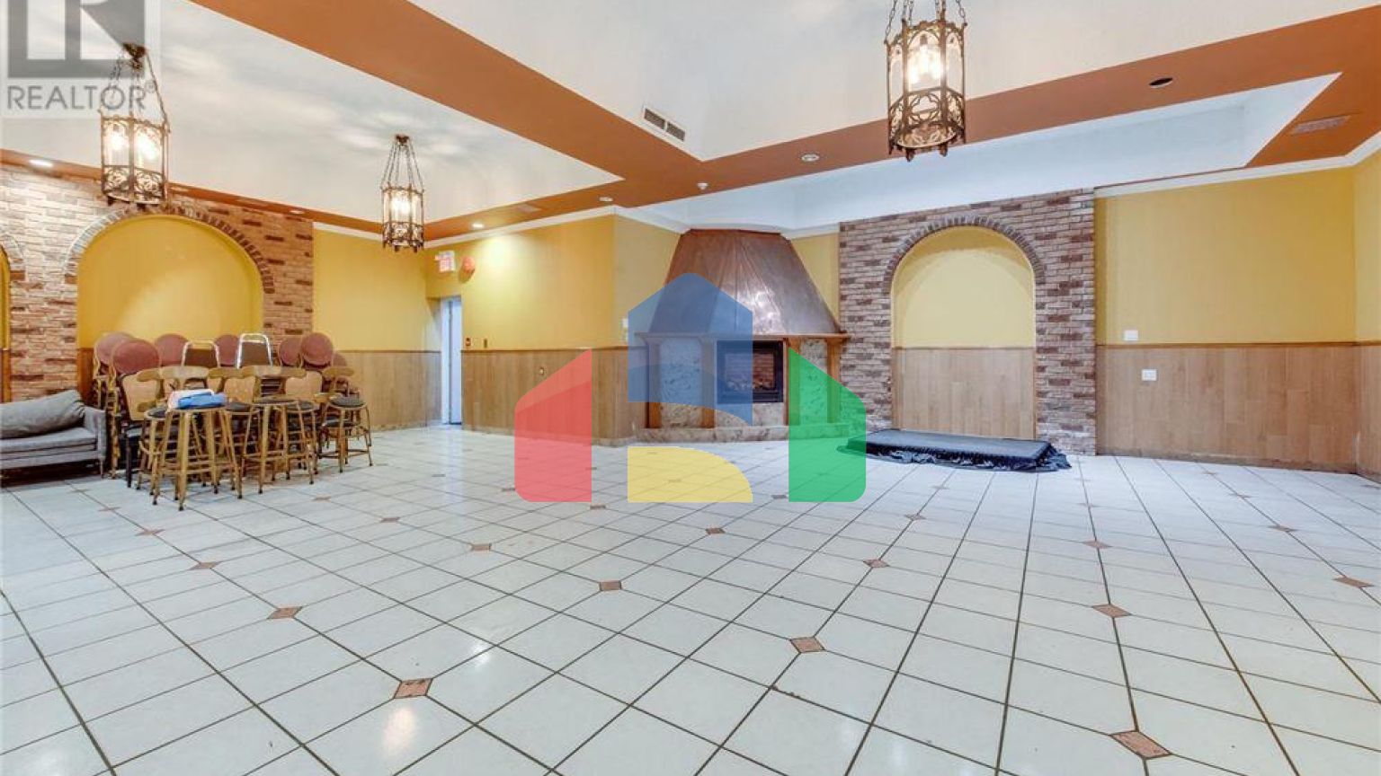 Commercial - Commercial/Retail - Toronto, Canada - Canada