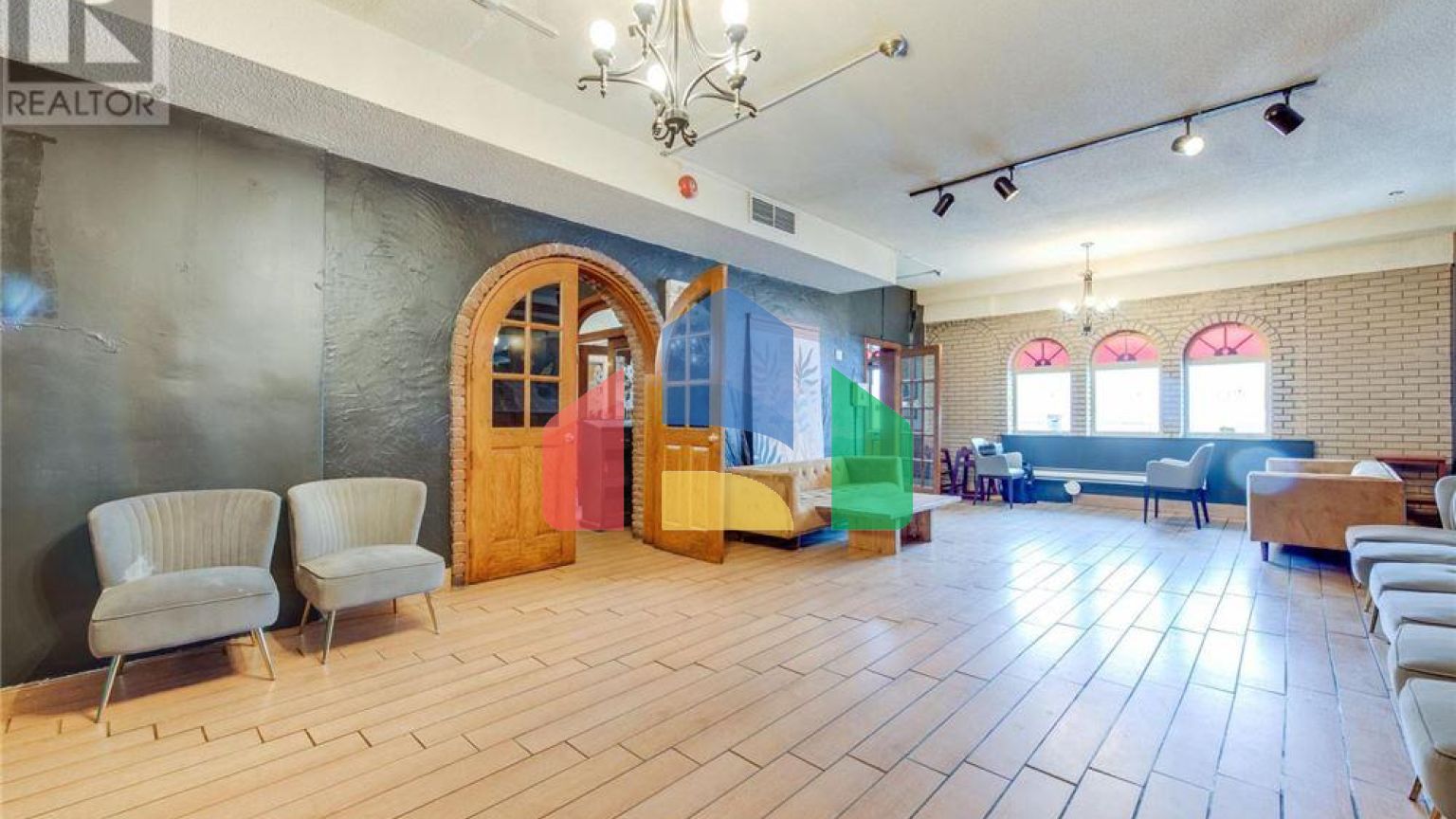 Commercial - Commercial/Retail - Toronto, Canada - Canada