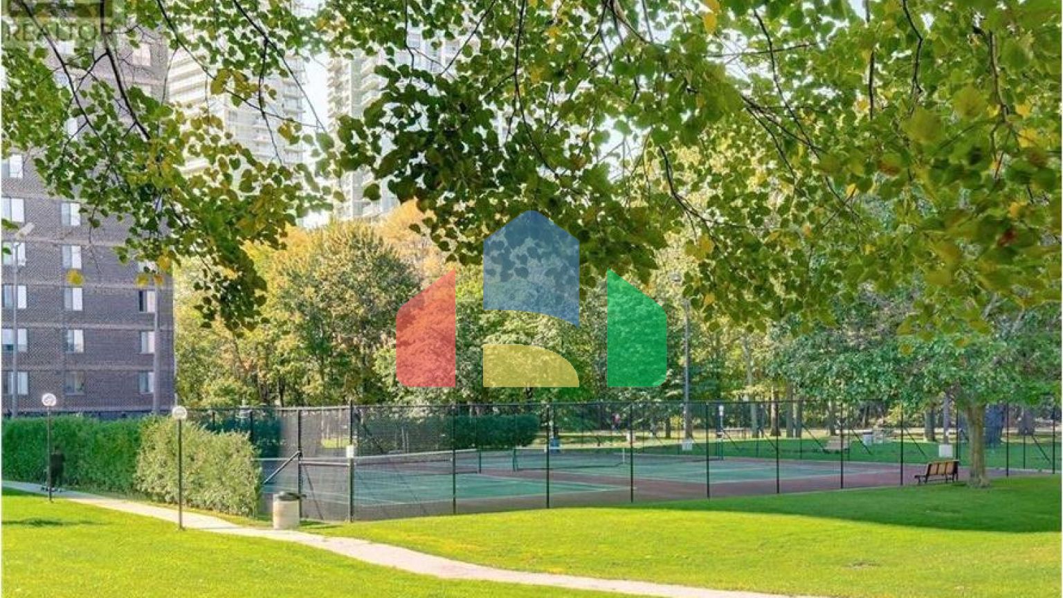 Residential - Single Family Home - Toronto, Canada - Canada