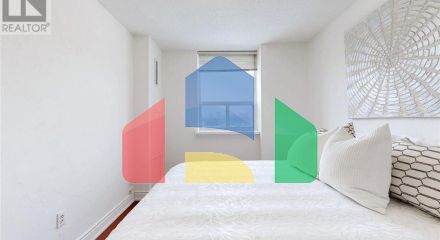 Residential - Single Family Home - Toronto, Canada - Canada