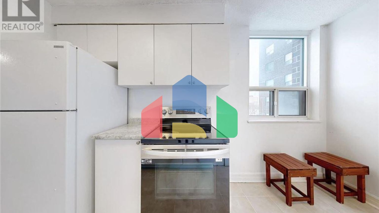 Residential - Single Family Home - Toronto, Canada - Canada