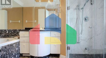 Residential - Single Family Home - Toronto, Canada - Canada