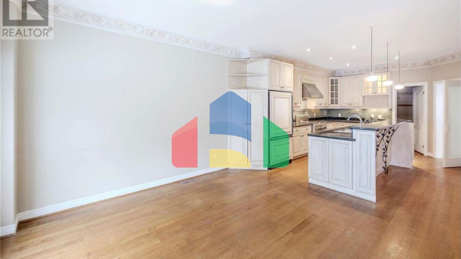 Residential - Single Family Home - Toronto, Canada - Canada