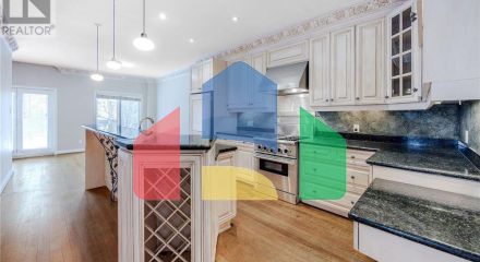 Residential - Single Family Home - Toronto, Canada - Canada