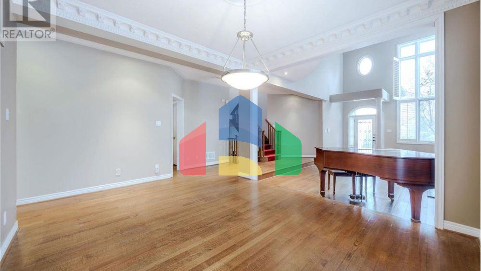 Residential - Single Family Home - Toronto, Canada - Canada