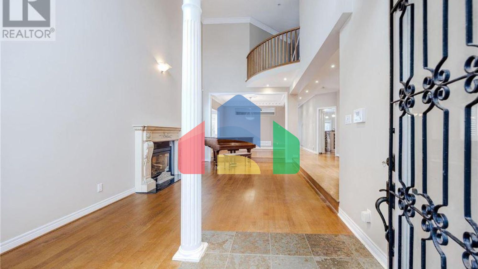 Residential - Single Family Home - Toronto, Canada - Canada