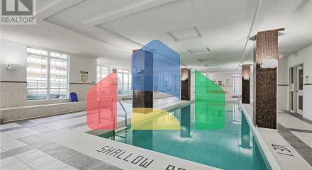 Residential - Single Family Home - Toronto, Canada - Canada