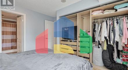 Residential - Single Family Home - Toronto, Canada - Canada