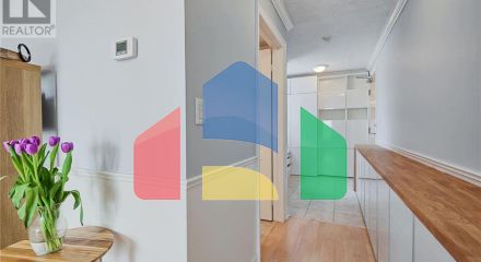 Residential - Single Family Home - Toronto, Canada - Canada