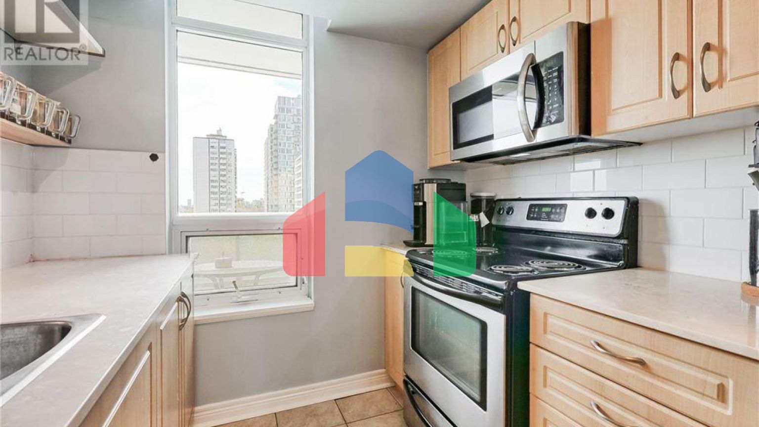 Residential - Single Family Home - Toronto, Canada - Canada