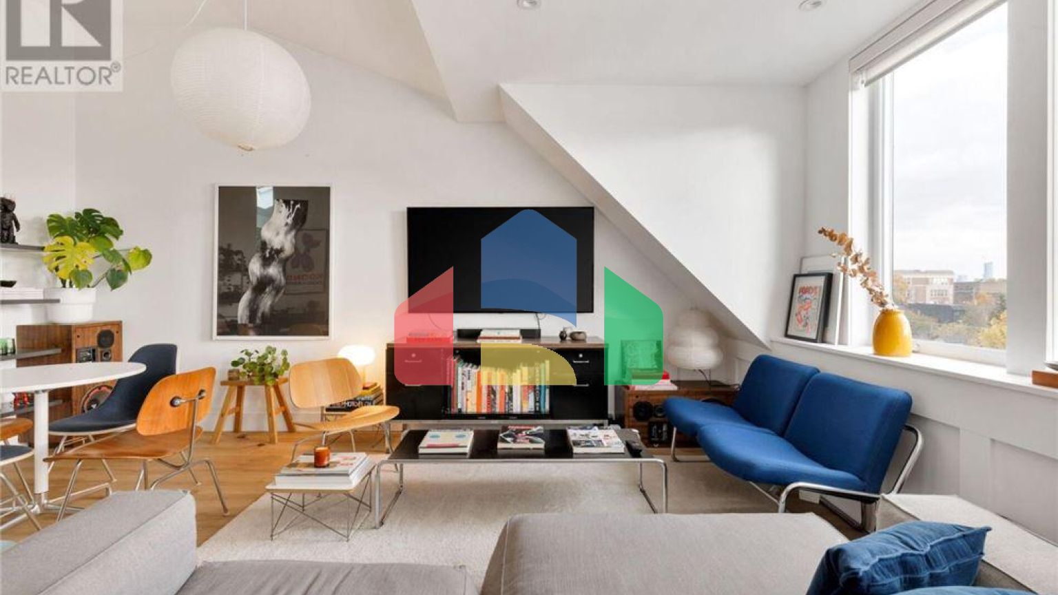 Residential - Single Family Home - Toronto, Canada - Canada