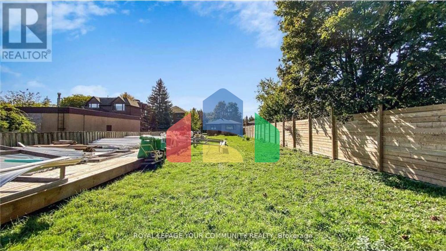 Residential - Single Family Home - Toronto, Canada - Canada