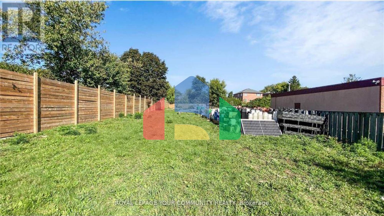 Residential - Single Family Home - Toronto, Canada - Canada