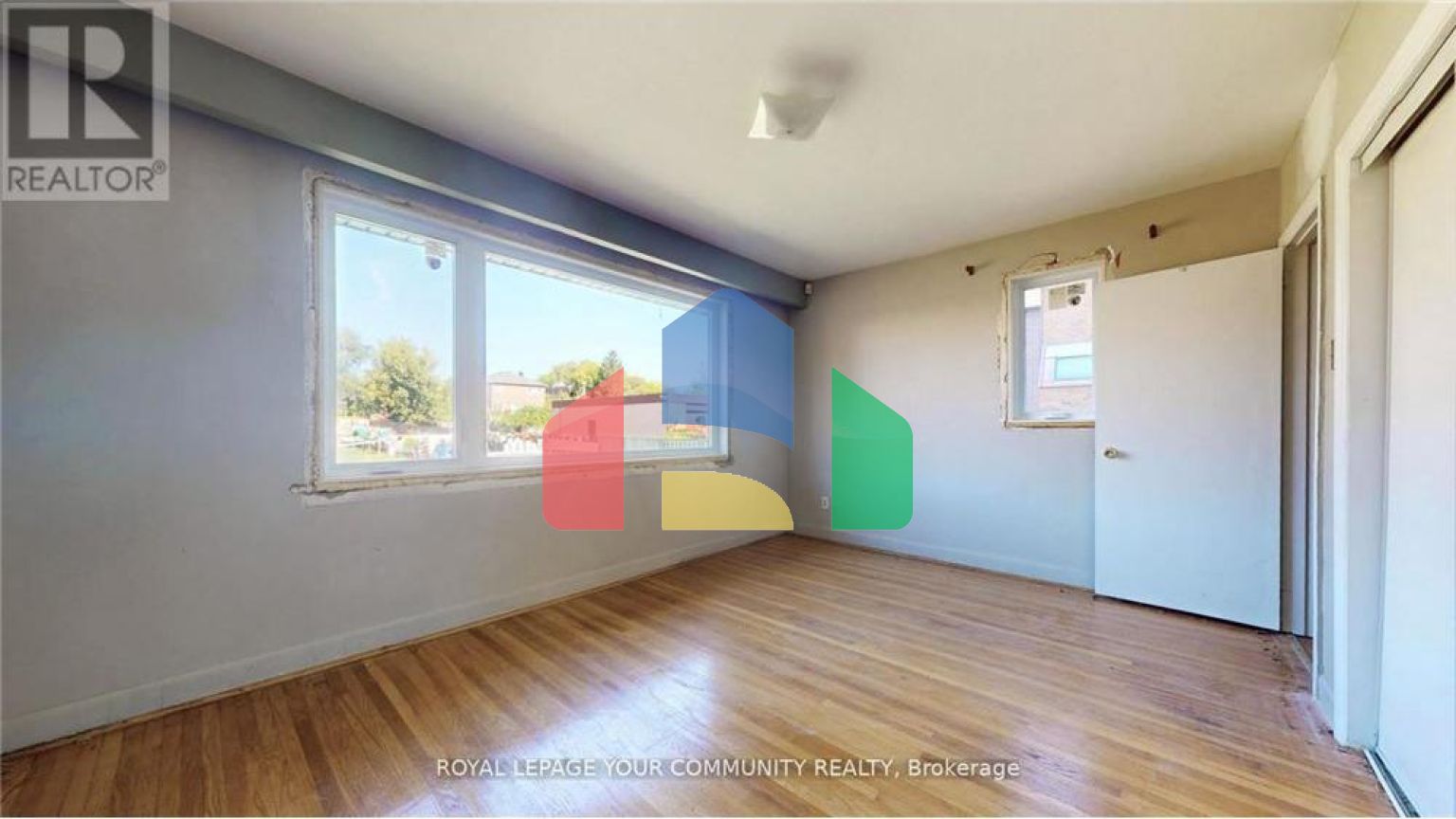 Residential - Single Family Home - Toronto, Canada - Canada