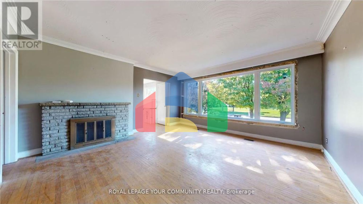 Residential - Single Family Home - Toronto, Canada - Canada