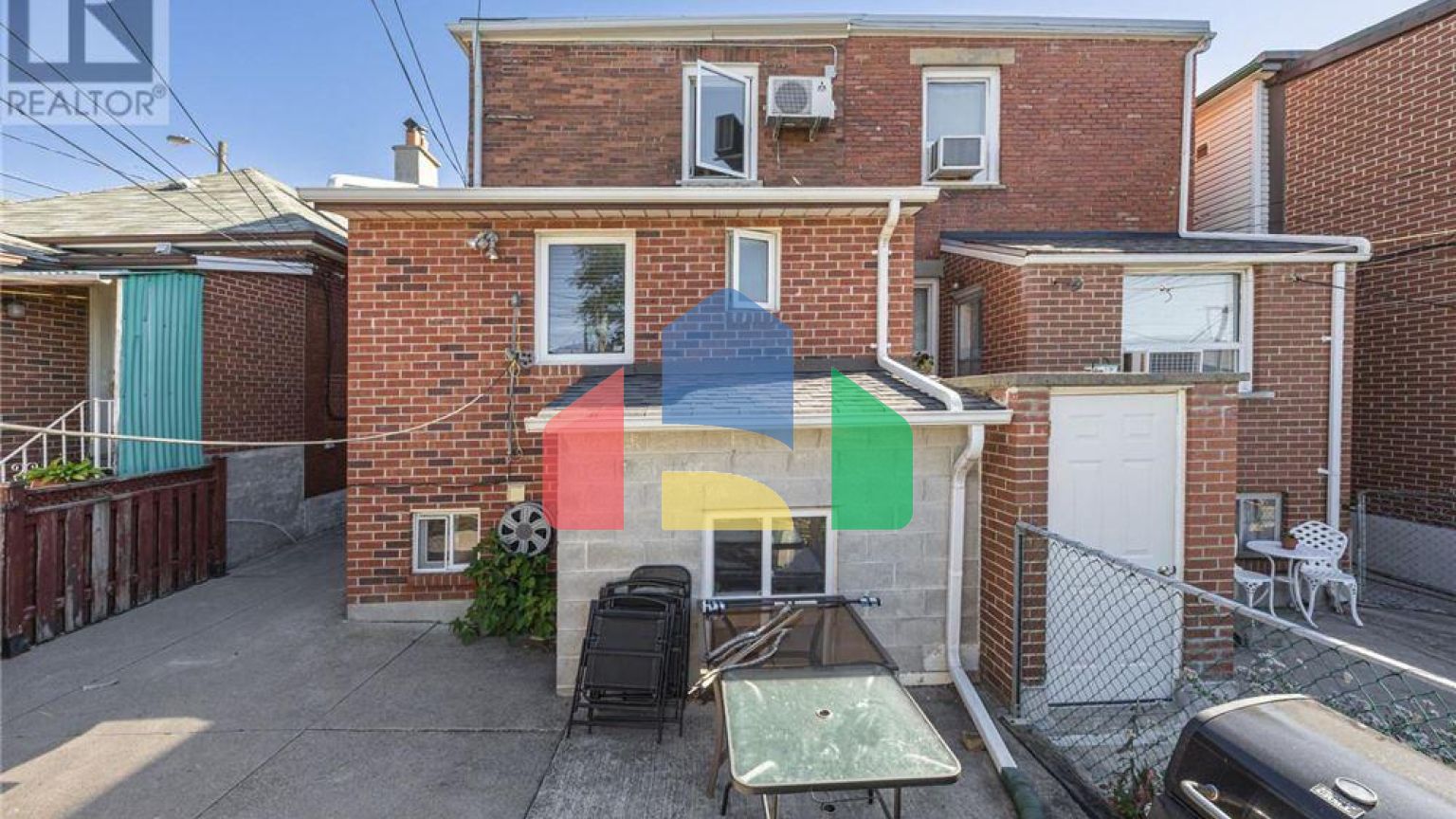 Residential - Single Family Home - Toronto, Canada - Canada