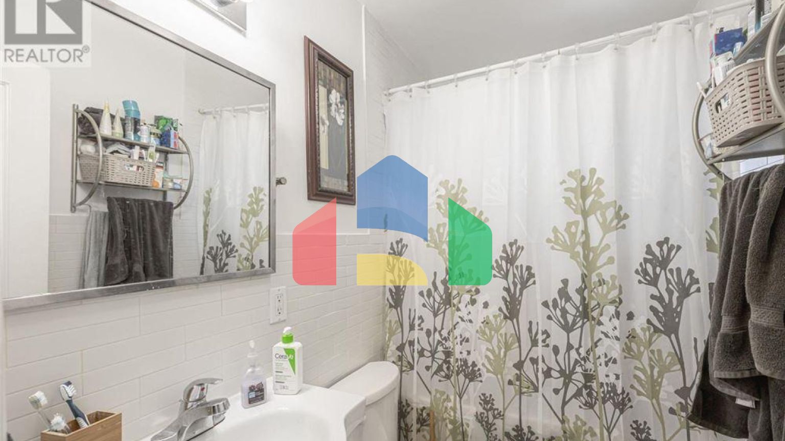 Residential - Single Family Home - Toronto, Canada - Canada