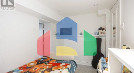 Residential - Single Family Home - Toronto, Canada - Canada