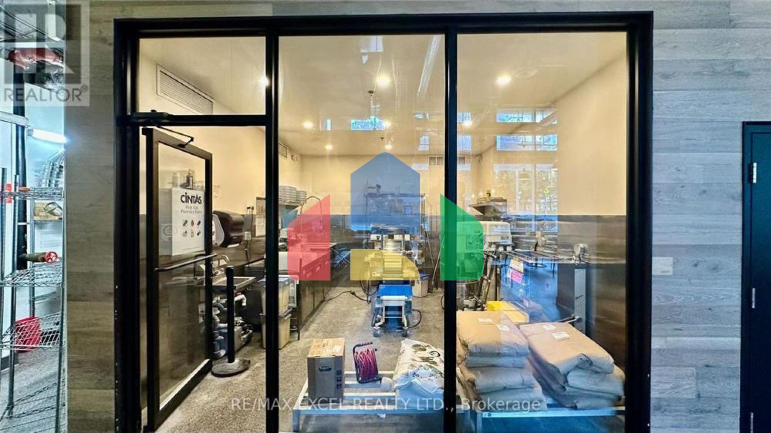 Commercial - Commercial/Retail - Toronto, Canada - Canada