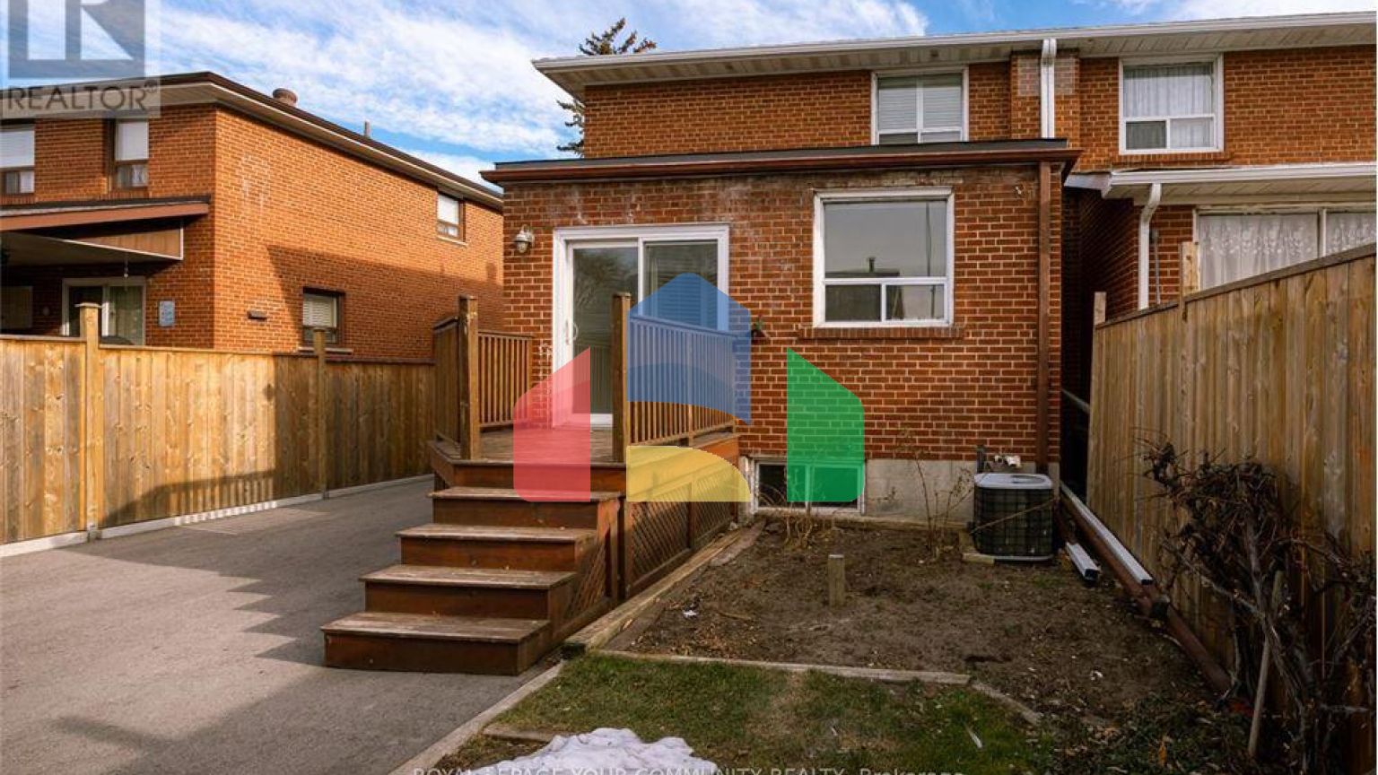 Residential - Single Family Home - Toronto, Canada - Canada