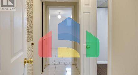 Residential - Single Family Home - Toronto, Canada - Canada