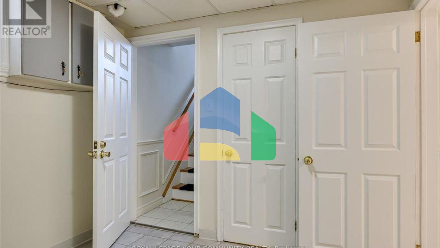 Residential - Single Family Home - Toronto, Canada - Canada